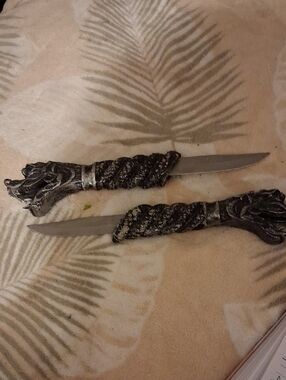 Vintage Twin Dragon Hidden Blade Dagger Set.